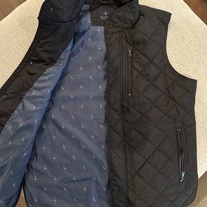 Black Tailorbyrd vest, size Large, quilted pattern